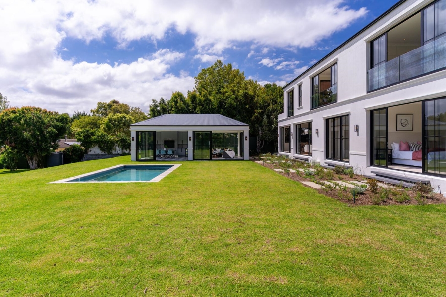 5 Bedroom Property for Sale in Constantia Western Cape